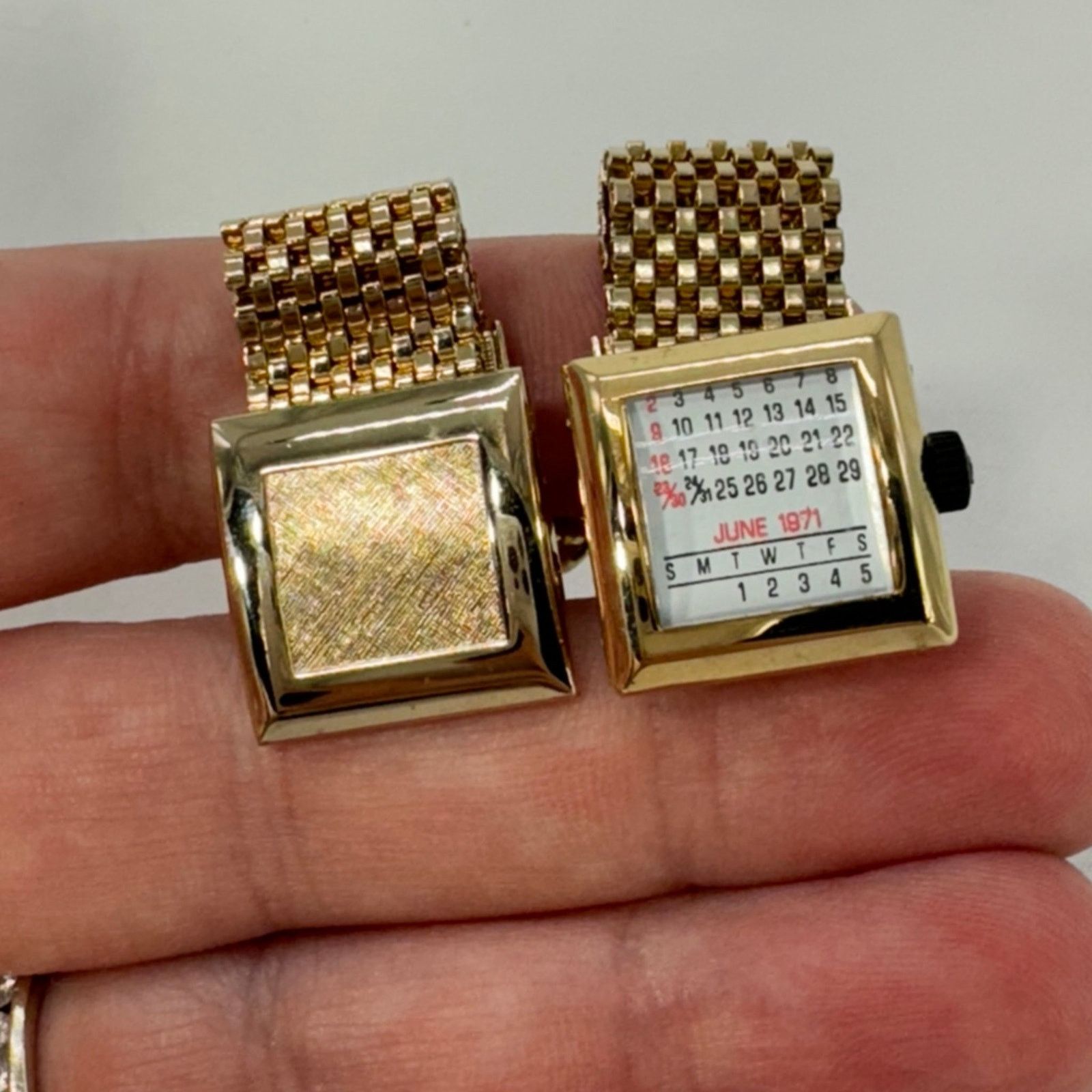 NBDN Nobrandedon VTG Calendar cuff links Size ONE SIZE - 4 Thumbnail