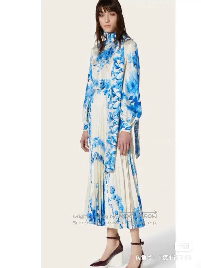 Valentino Valentino Blue and white blue and white porcelain streamer Size S / US 4 / IT 40 - 9 Thumbnail