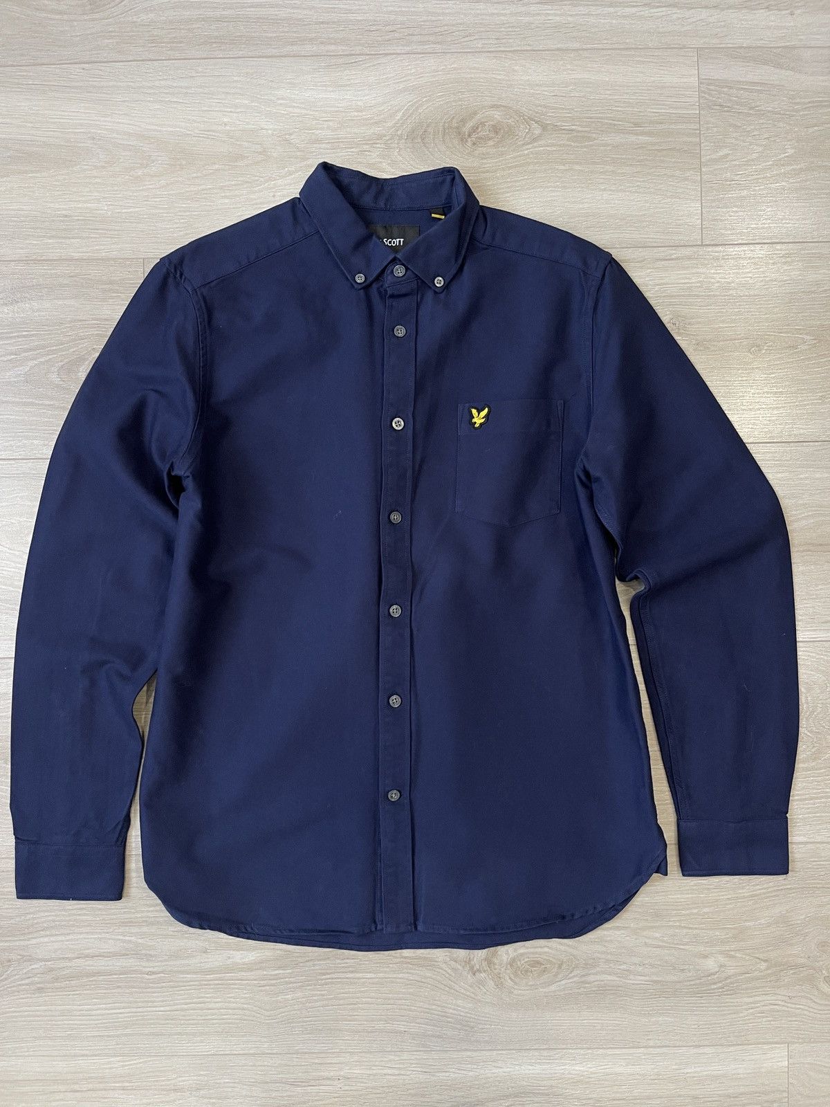 Lyle & Scott Lyle & Scott Navy Cotton Pique Button-Down Shirt – Size S Size US S / EU 44-46 / 1 - 6 Thumbnail