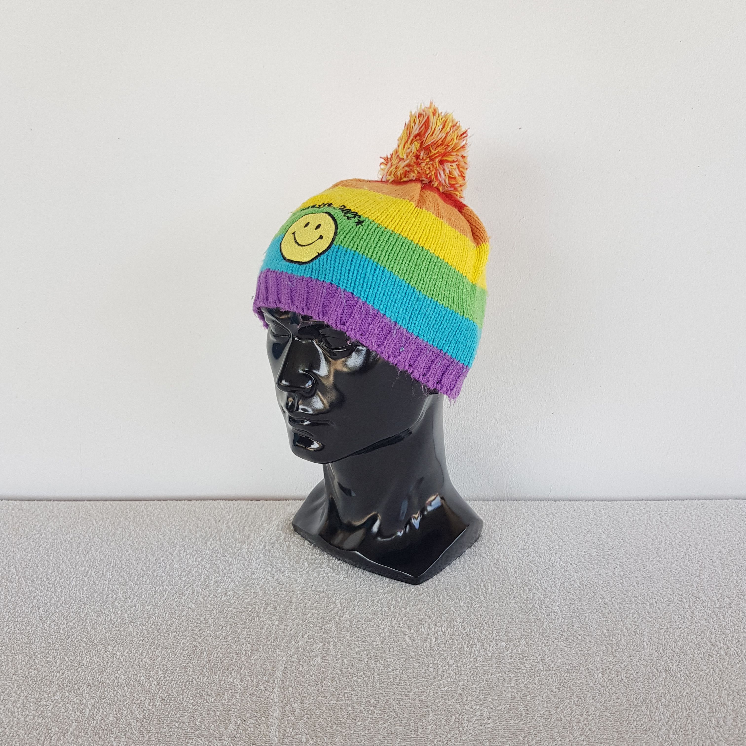 Japanese Brand Vintage Smiley Face Beanie Cute Pom Pom Snow Caps Ski Hats Size ONE SIZE - 2 Thumbnail