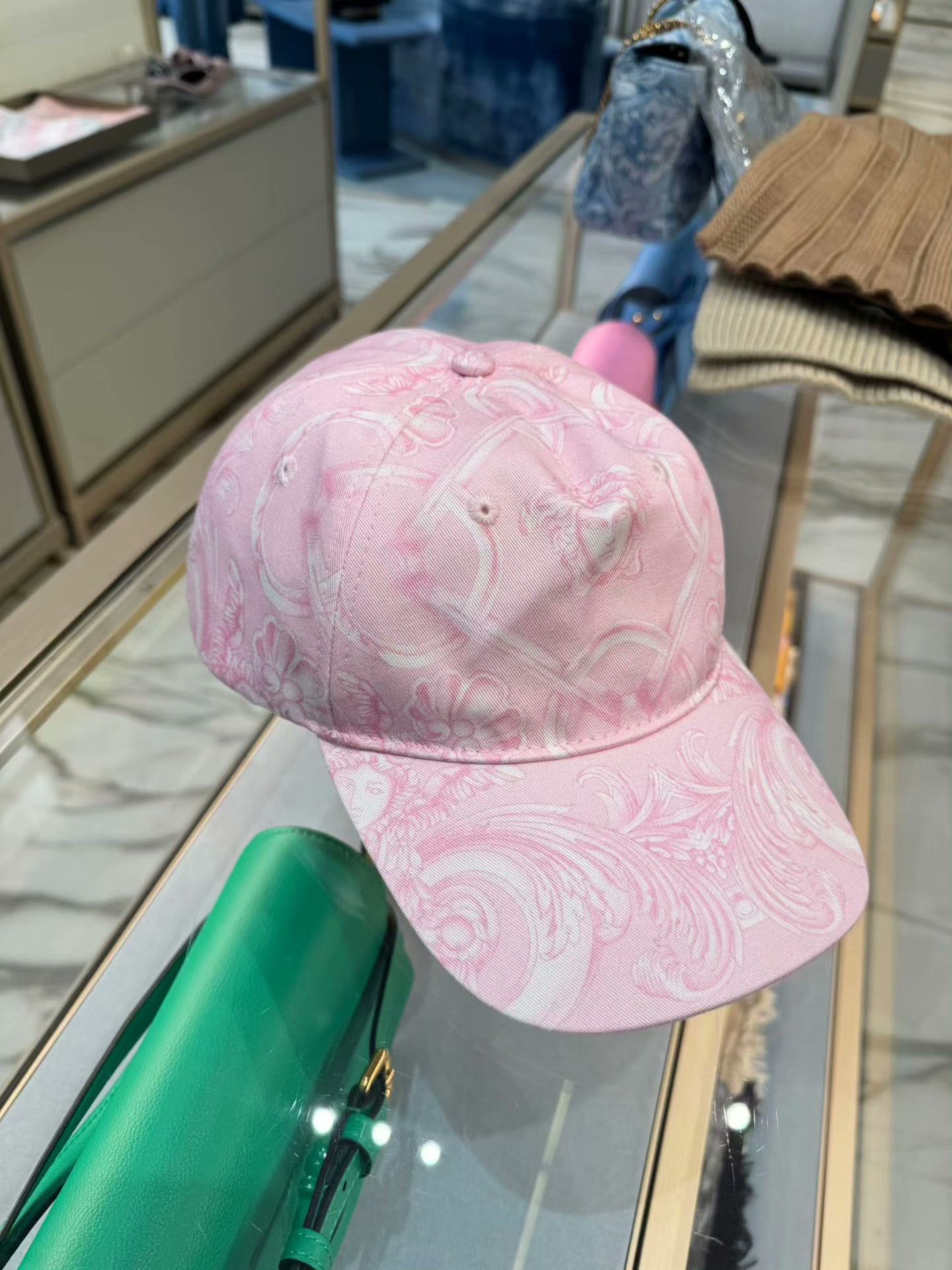 Versace Versace Pink Printed Baseball Cap Size ONE SIZE - 1 Preview