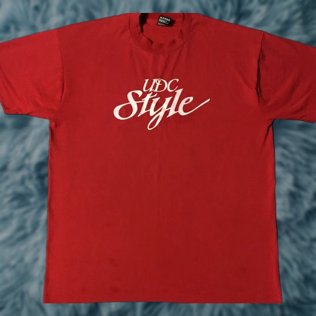 Vintage VINTAGE UDC Style Faded Shirt XL Red Men T-Shirt Short Sleeve 90s 80s College Grunge USA Shirt Size US XL / EU 56 / 4 - 1 Thumbnail