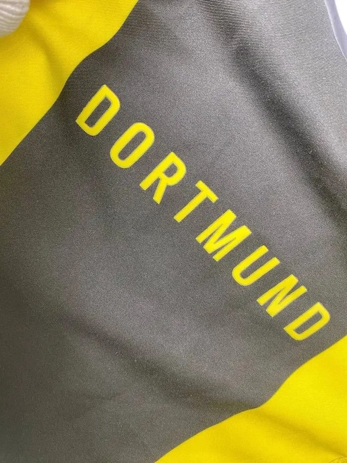 Nike Nike Borussia Dortmund 2005 2006 Kringe #6 Home Size US XL / EU 56 / 4 - 16 Thumbnail