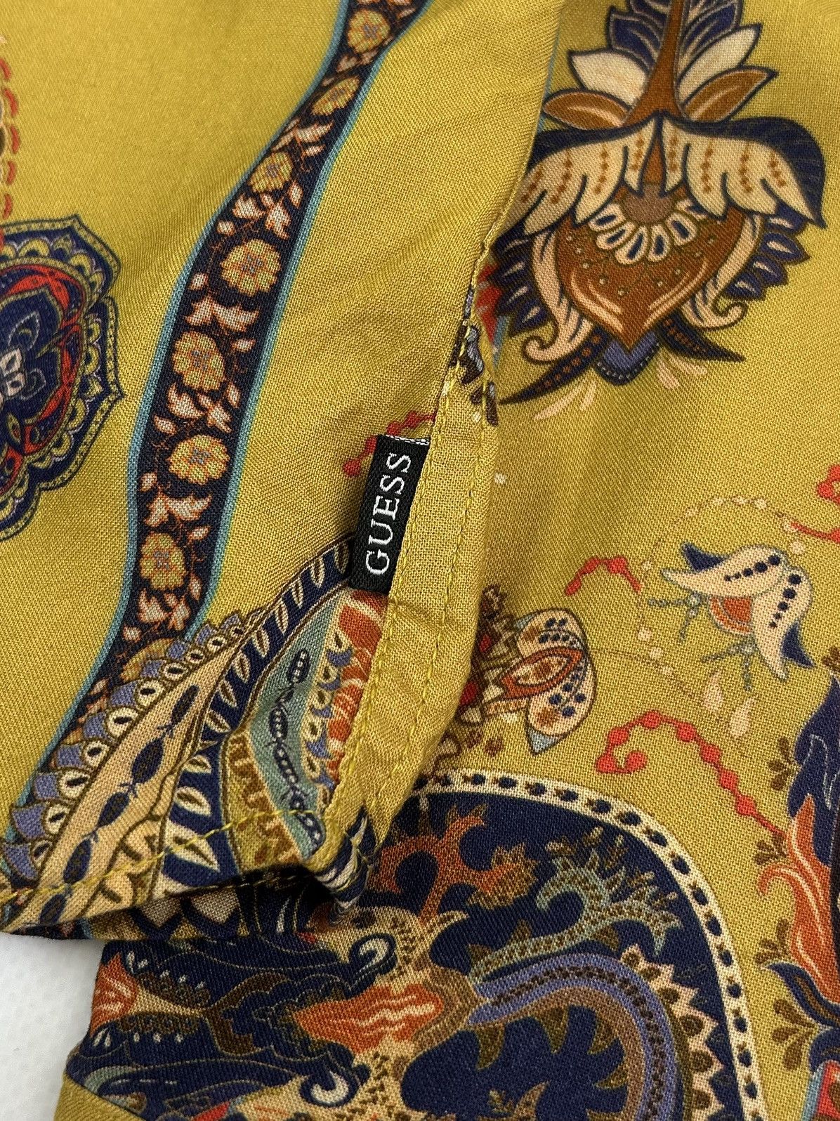 Guess rare Guess Button Up Men’s Shirt Gold M Slim Fit Vintage Y2K Size US M / EU 48-50 / 2 - 13 Thumbnail