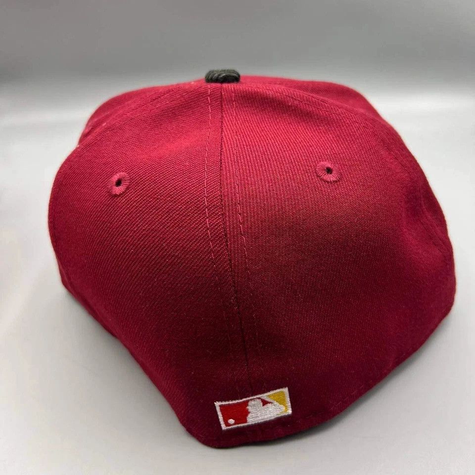 New Era Florida Marlins Hat Men 7 1/2 Red Corduroy MLB Fitted Cap Size ONE SIZE - 5 Thumbnail