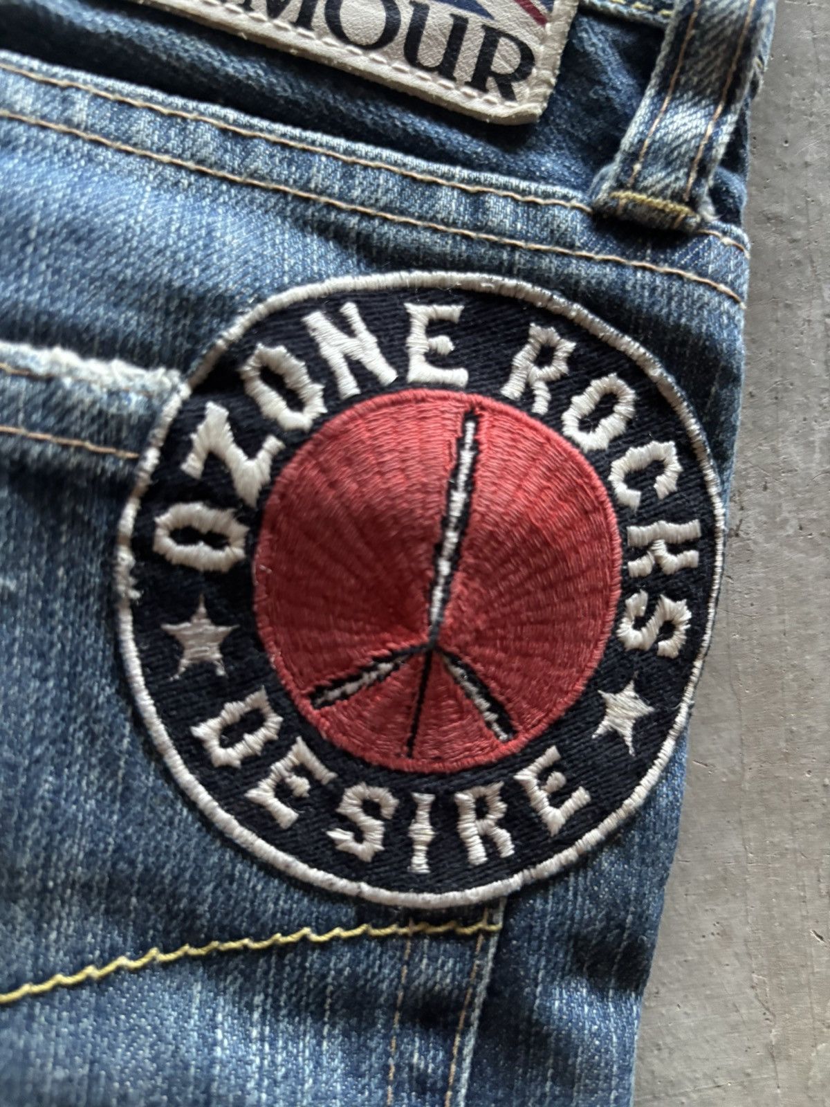 Hysteric Glamour HYSTERIC GLAMOUR Y2K studded punk patches short jeans Size US 30 / EU 46 - 17 Thumbnail
