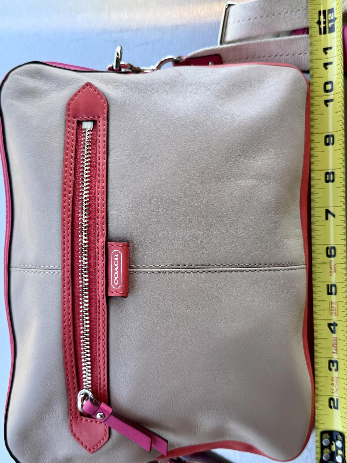 Coach Leather Crossbody Messenger iPad eReader w Adjustable Strap Size ONE SIZE - 1 Thumbnail