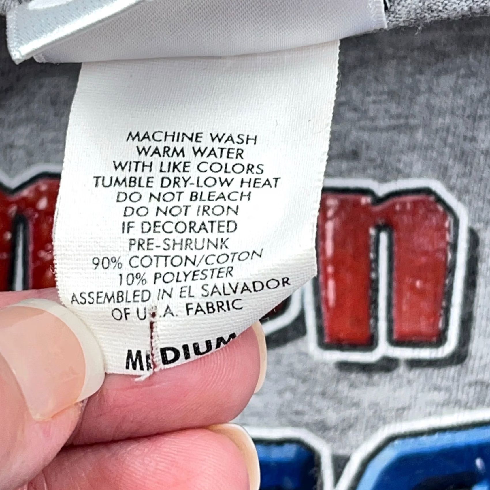 Disney VINTAGE Disney Finding Nemo Shirt Men M Gray Tee Shark Seafood Diet Y2K Size US M / EU 48-50 / 2 - 6 Thumbnail
