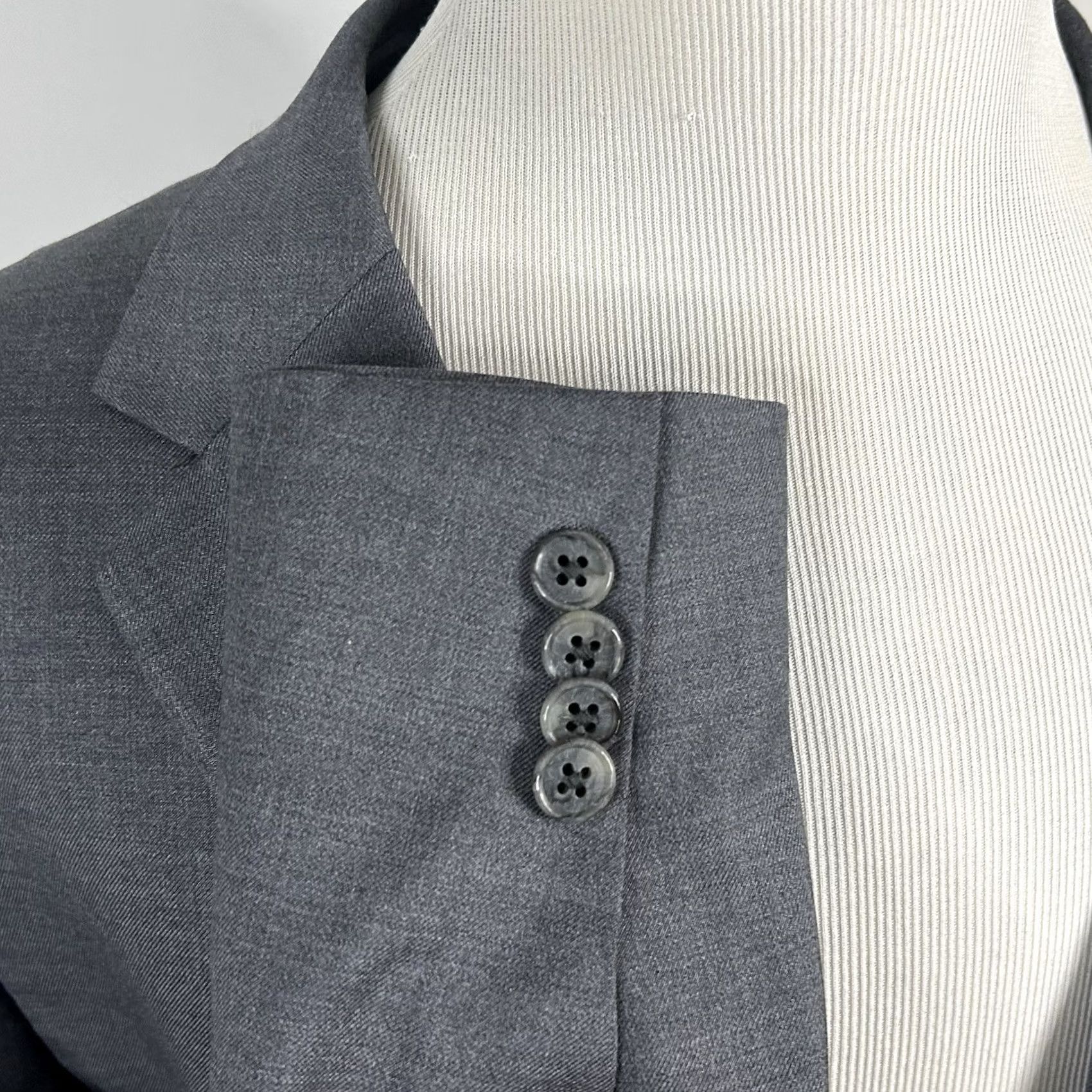 Joseph Abboud Joseph Abboud Sport Coat Gray Zignone Wool Two Button Double Vented 52R Mens Jacket Coat Regular Length Slim? (keep concise) Size US XS / EU 42 / 0 - 6 Thumbnail