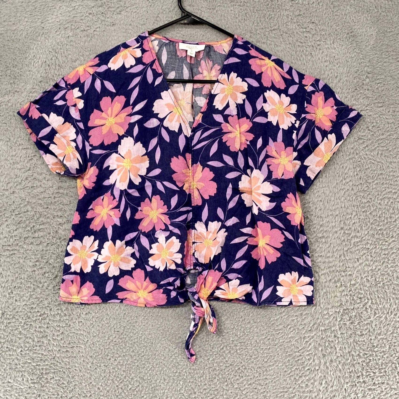 Charter Club Charter Club Linen Floral Top Womens M Navy Tie Front Summer Flower Blouse Short Sleeve V-Neck Floral Relaxed Size M / US 6-8 / IT 42-44 - 2 Thumbnail
