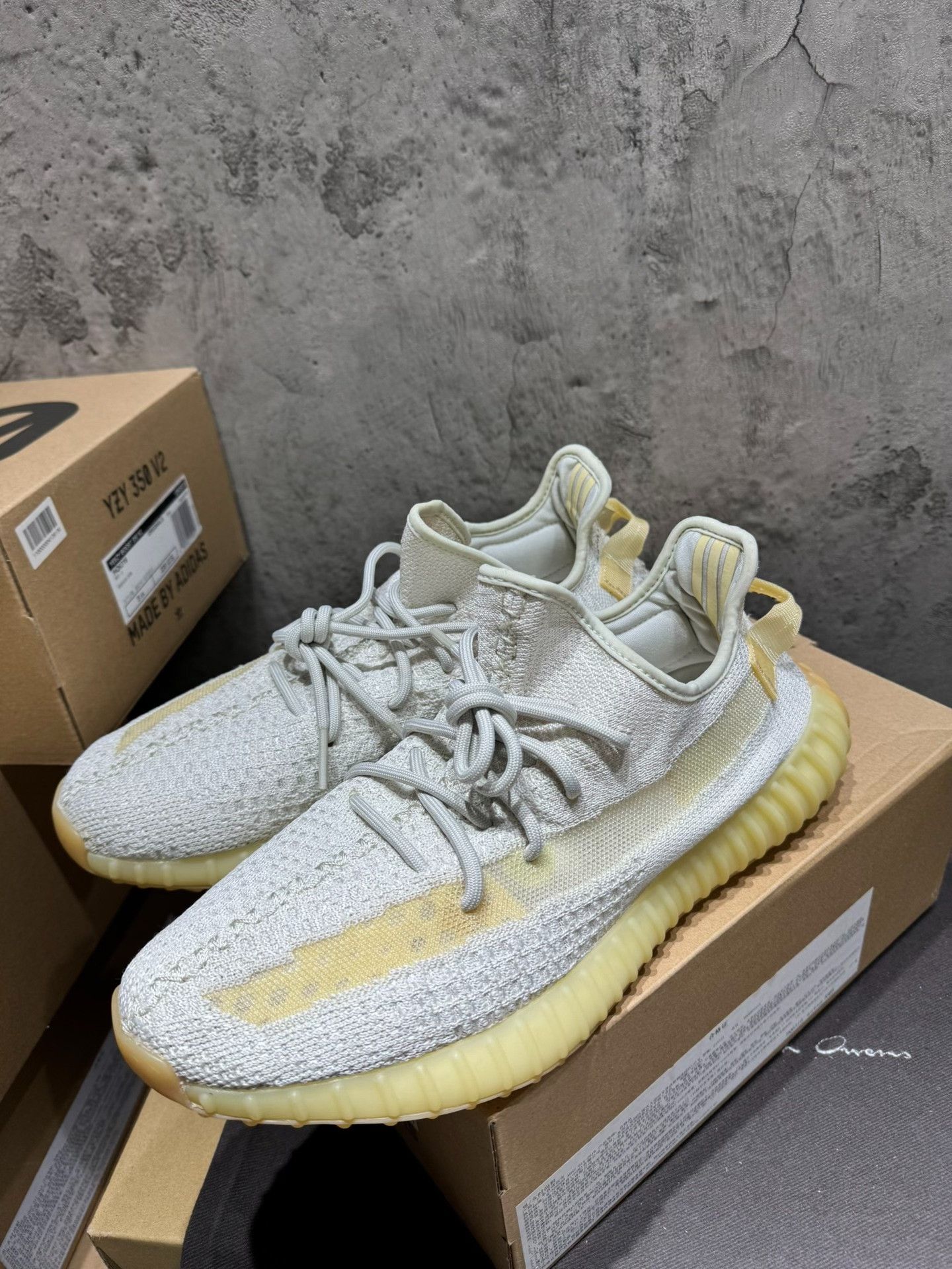 Adidas Adidas Yellow Lowtop Sneakers 35 Men Size US 5 / EU 37 - 1 Thumbnail