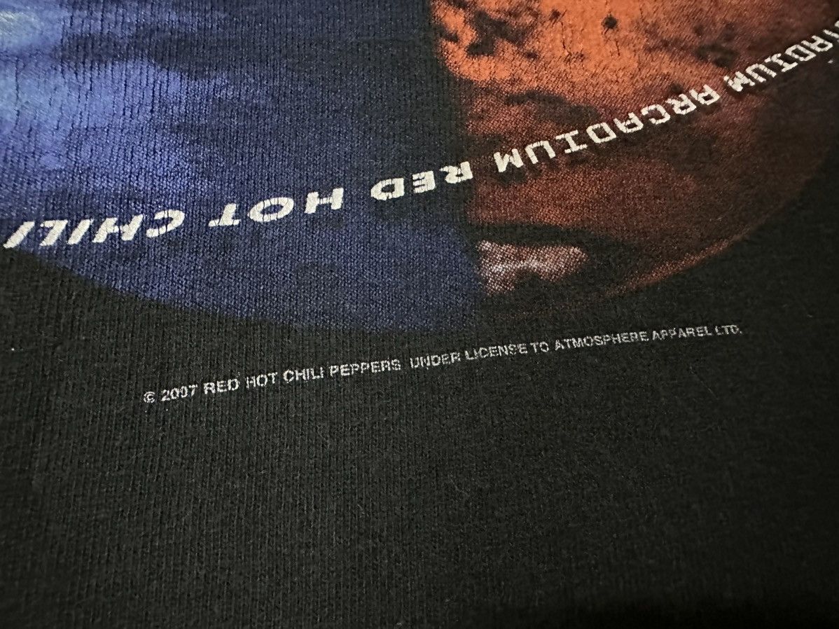 Band Tees × Vintage Vintage 2007 RHCP Atmosphere Japan Tour Tee Small Size US S / EU 44-46 / 1 - 3 Thumbnail