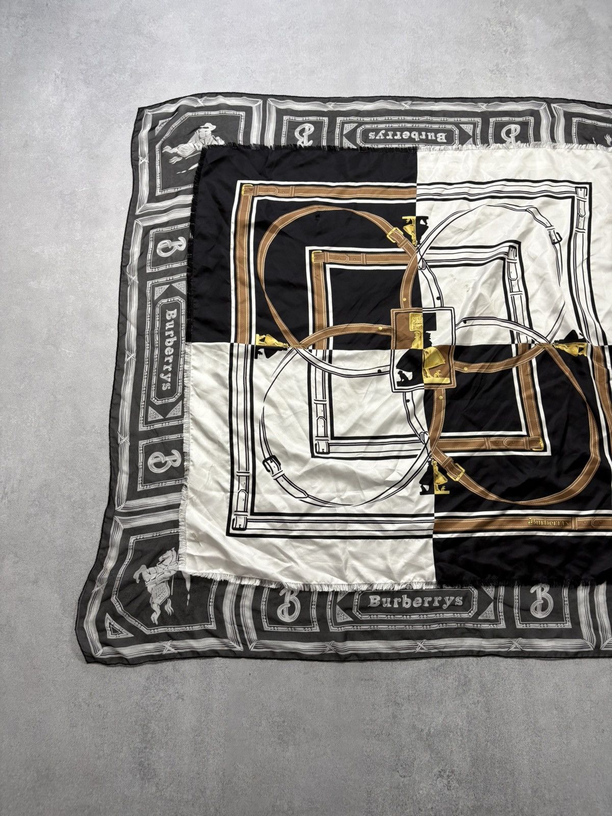 Burberry Vintage Burberrys Silk Scarf Two Lovers Belt Print Flaws 90s Size ONE SIZE - 2 Thumbnail