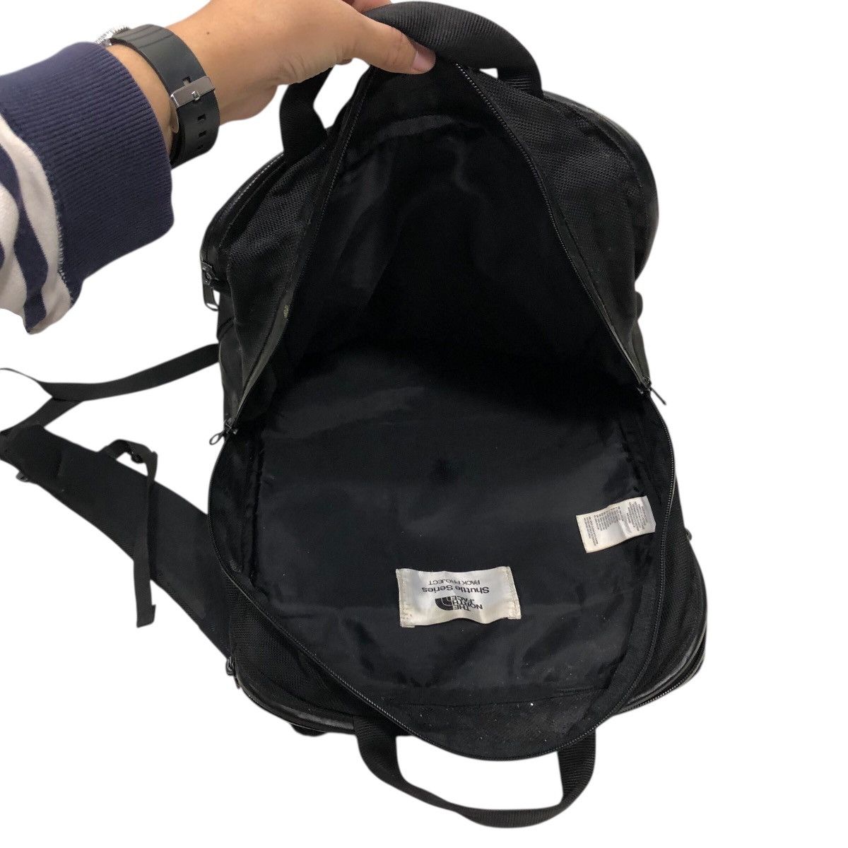 The North Face 📌Rich Black Back Pack The North Face Shuttle Series Size ONE SIZE - 14 Thumbnail