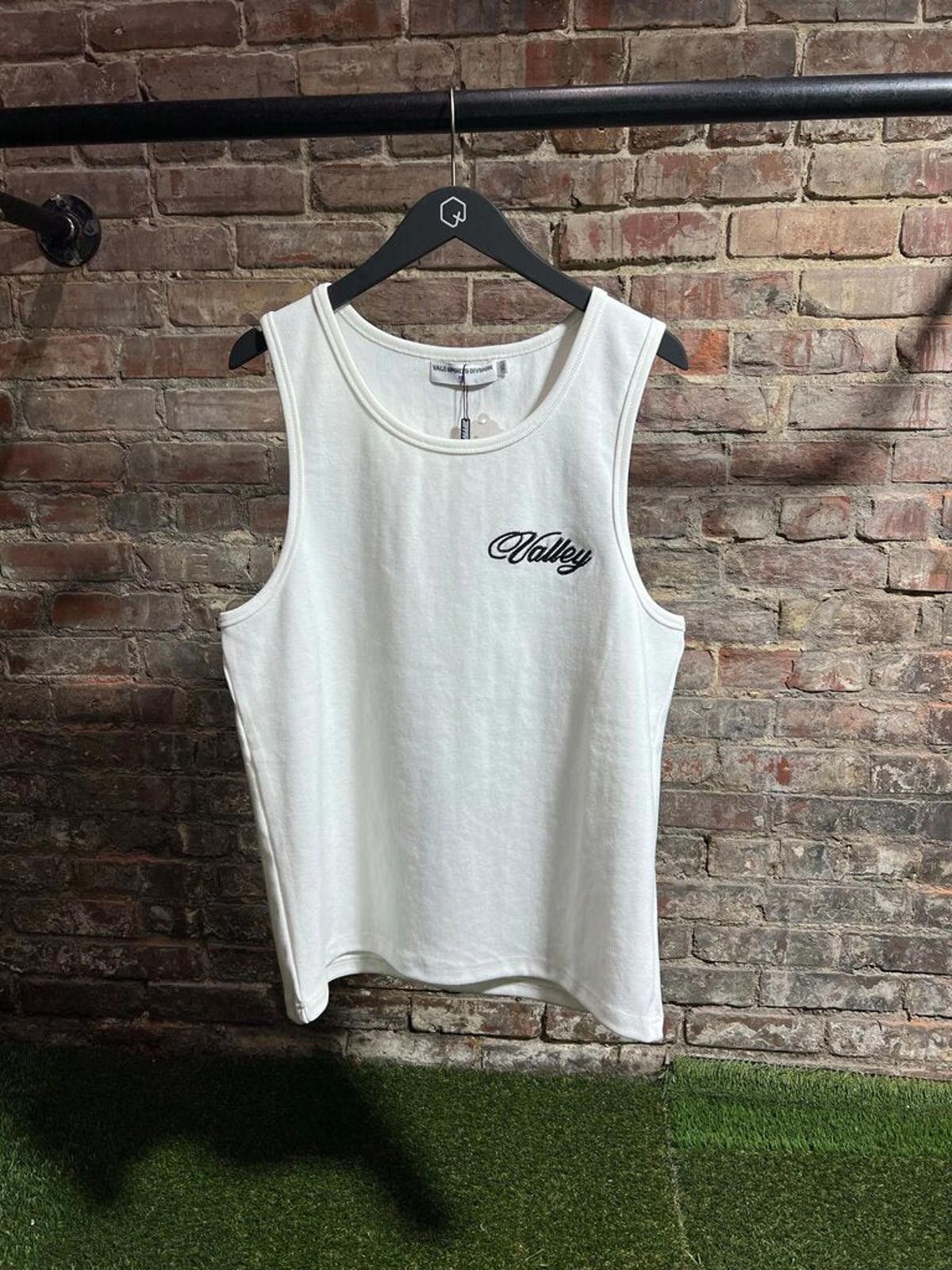 Other Vale State White Tank Sz. XL Size US XL / EU 56 / 4 - 1 Thumbnail