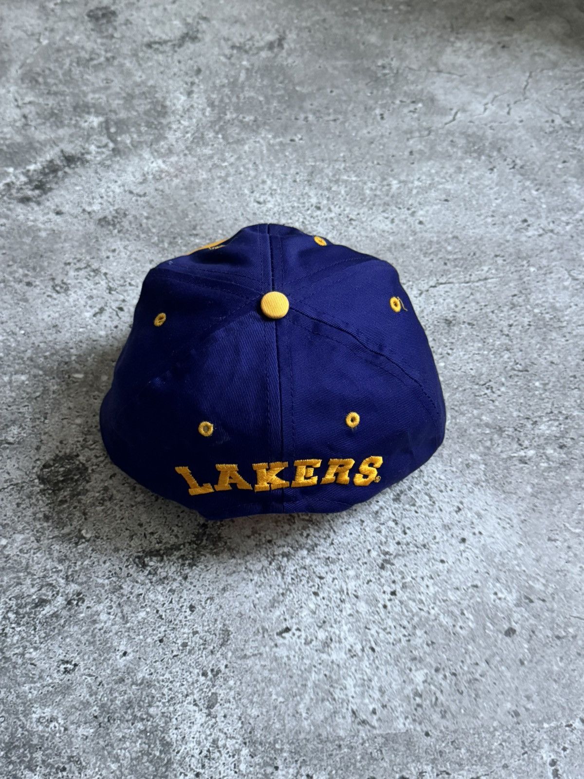NBA × Vintage Vintage Lakers basketball SnapBack cap Size ONE SIZE - 8 Thumbnail