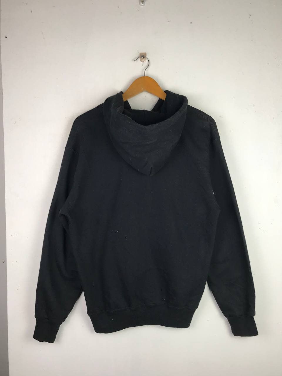Russell Athletic × Vintage Vintage All Black Russell Athletic Pullover Hoodie Size US L / EU 52-54 / 3 - 2 Thumbnail