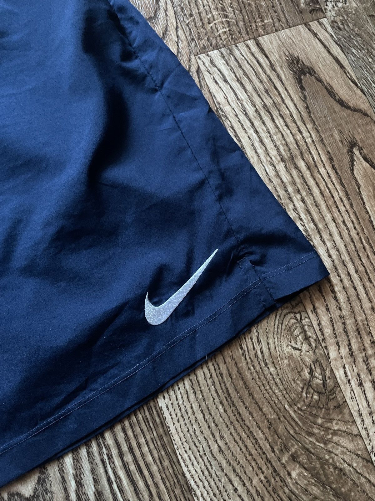 Nike Vintage 90s Nike shorts England streetwear y2k style size L Size US 34 / EU 50 - 4 Thumbnail