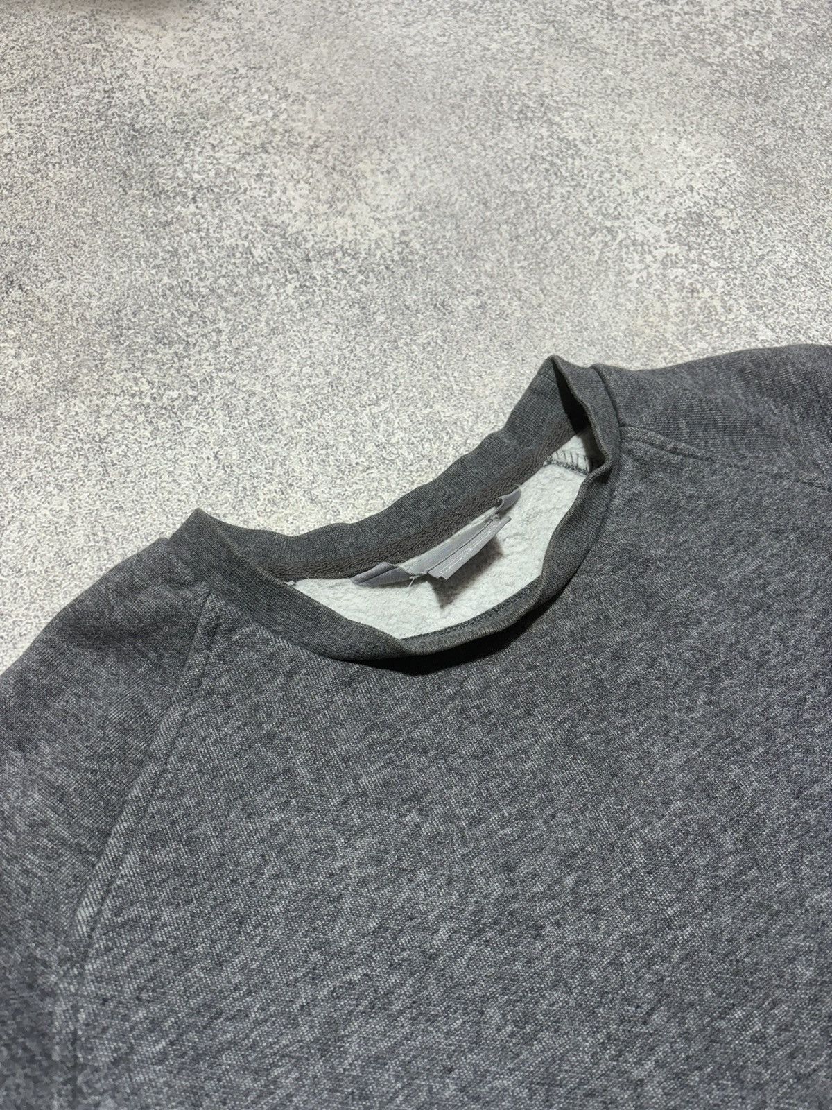 Nike × Vintage Nike Vintage Drill Grey Sweatshirt Small Logo Swoosh size L Size US L / EU 52-54 / 3 - 6 Thumbnail