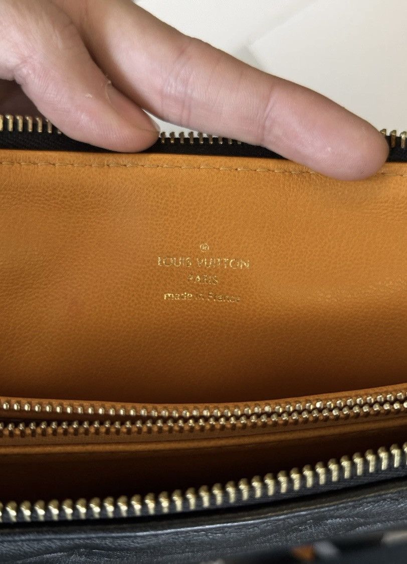 Louis Vuitton Louis Vuitton Coussin MM Shoulder Bag Monogram Size ONE SIZE - 22 Thumbnail