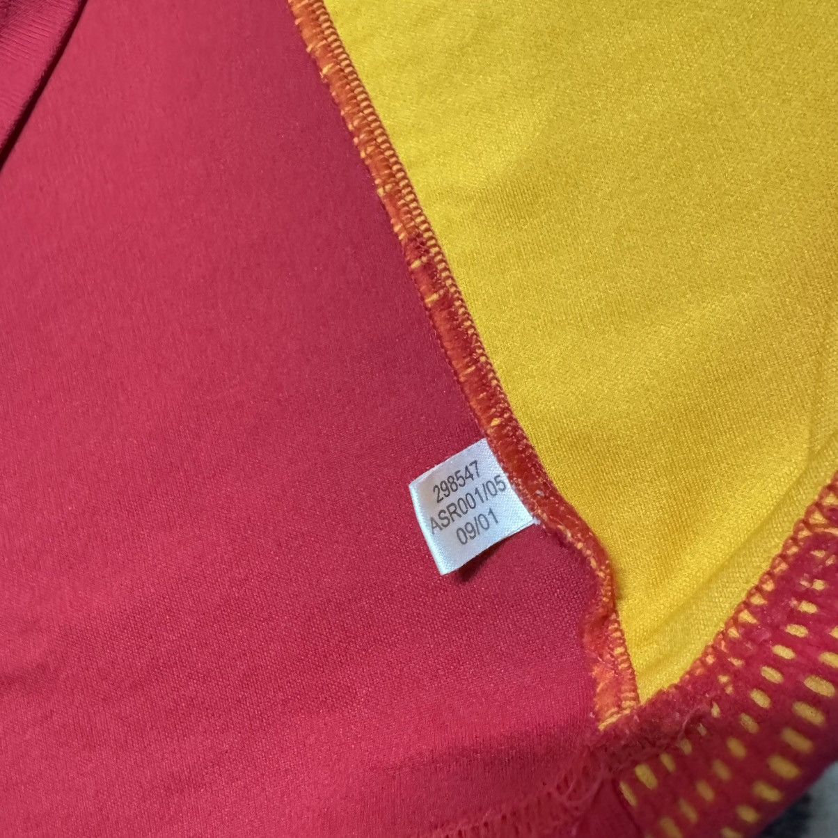 Adidas Vintage Spain Jersey 2002 Size US L / EU 52-54 / 3 - 8 Thumbnail