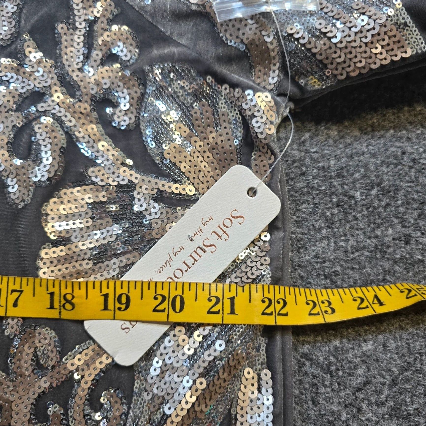 Soft Surroundings Soft Surroundings Sweater Womens Large Gray Silver Sequin Velour Pullover Casual Size L / US 10 / IT 46 - 6 Thumbnail