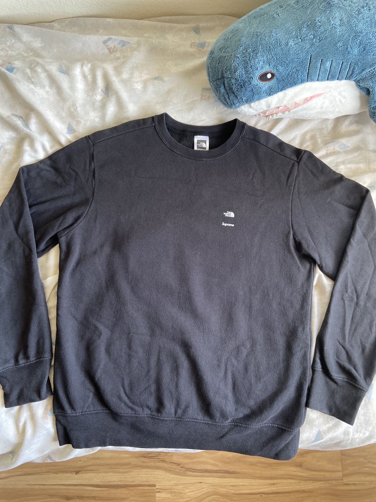 Supreme × The North Face Supreme x The North Face Mountain Crewneck (F/W2017) Size US M / EU 48-50 / 2 - 9 Thumbnail