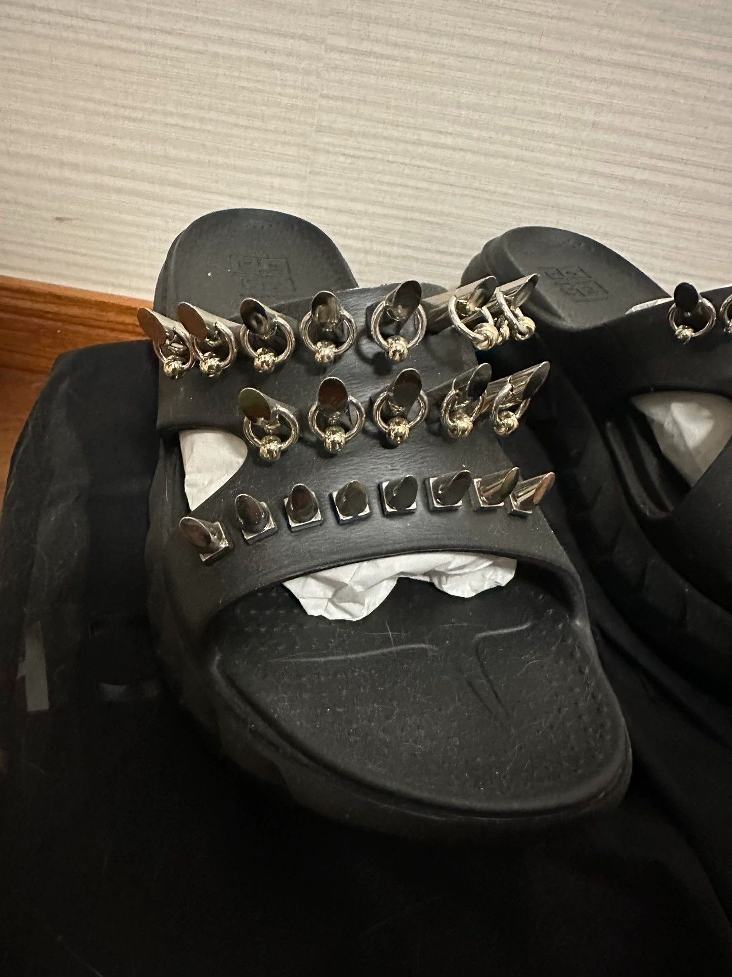 Givenchy Givenchy rivet platform slipper 42 brand new unworn Size US 9 / EU 42 - 3 Thumbnail