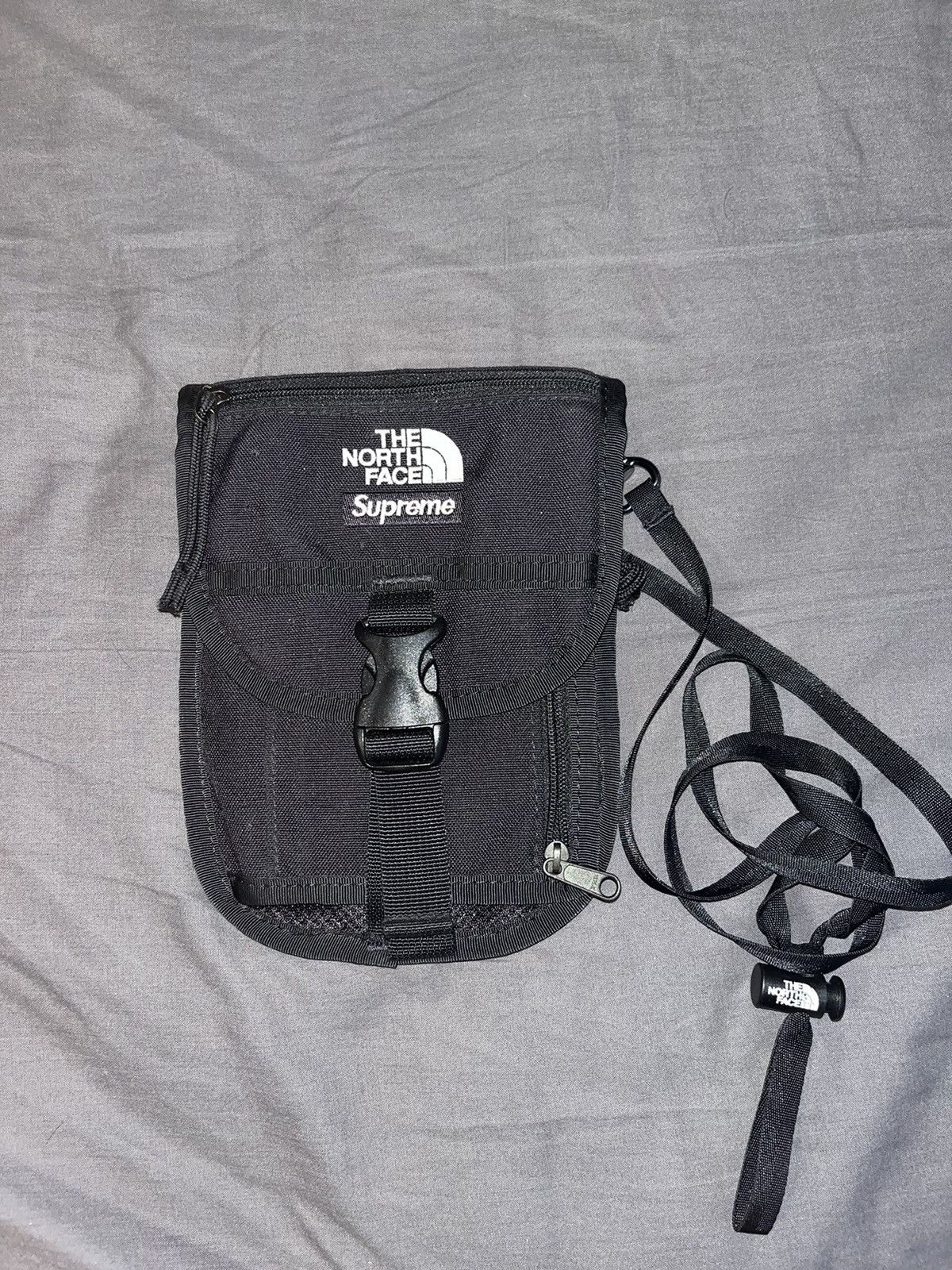 Supreme north face utility pouch hotsell