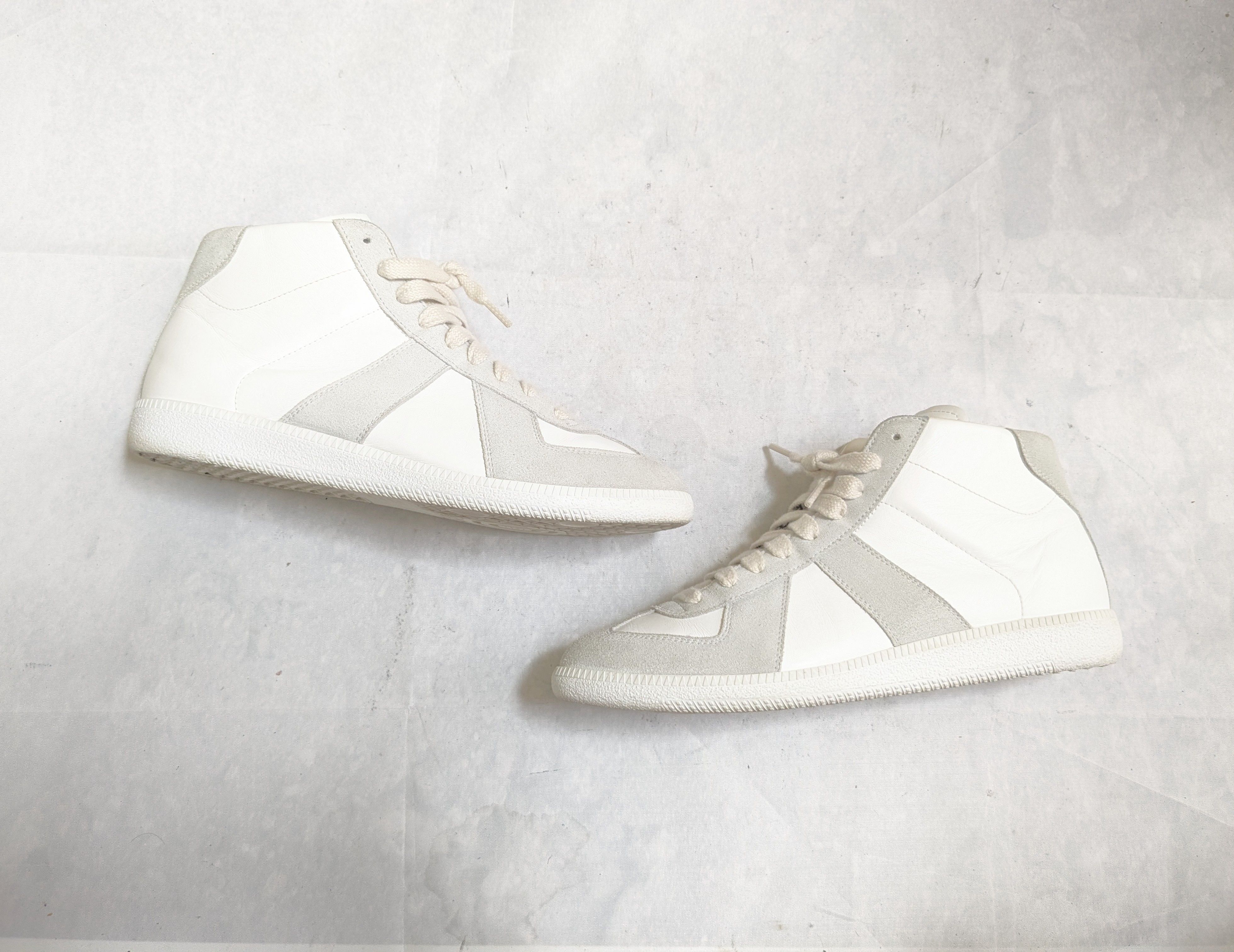 Maison Margiela Maison Margiela GAT Replica White Gray 9 42 High Tops Size US 9 / EU 42 - 1 Thumbnail