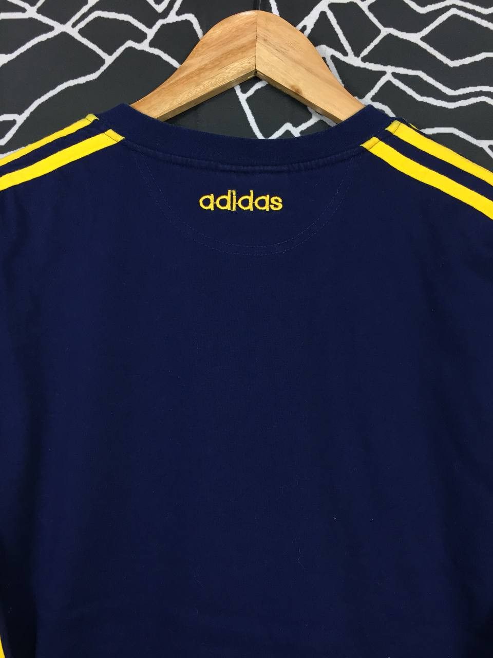 Adidas × Vintage Adidas Three Stripes Embroidered Logo V-Neck Longsleeve Tee Size US L / EU 52-54 / 3 - 6 Thumbnail