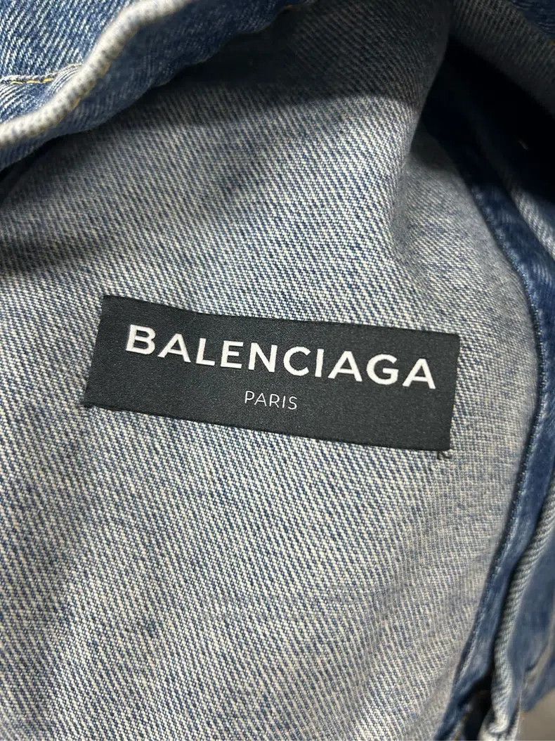 Balenciaga Balenciaga Coke Denim Jacket Distressed Style Size US M / EU 48-50 / 2 - 3 Thumbnail