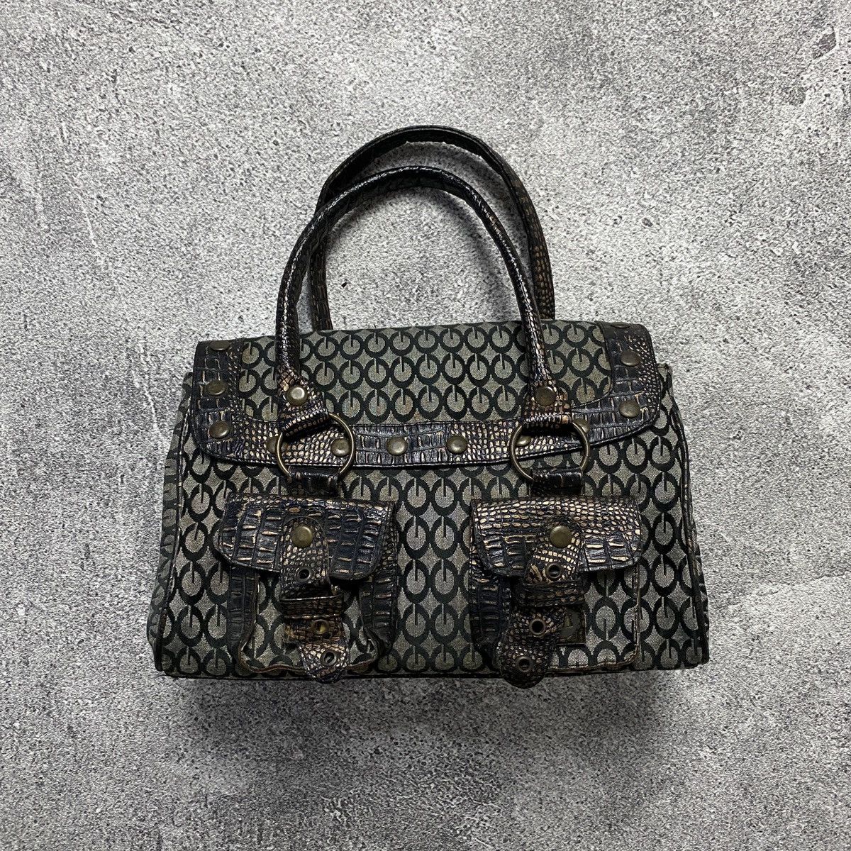 Japanese Brand 2000s Monogram Textured Faux Croc Front Pocket Handbag Size ONE SIZE - 1 Thumbnail