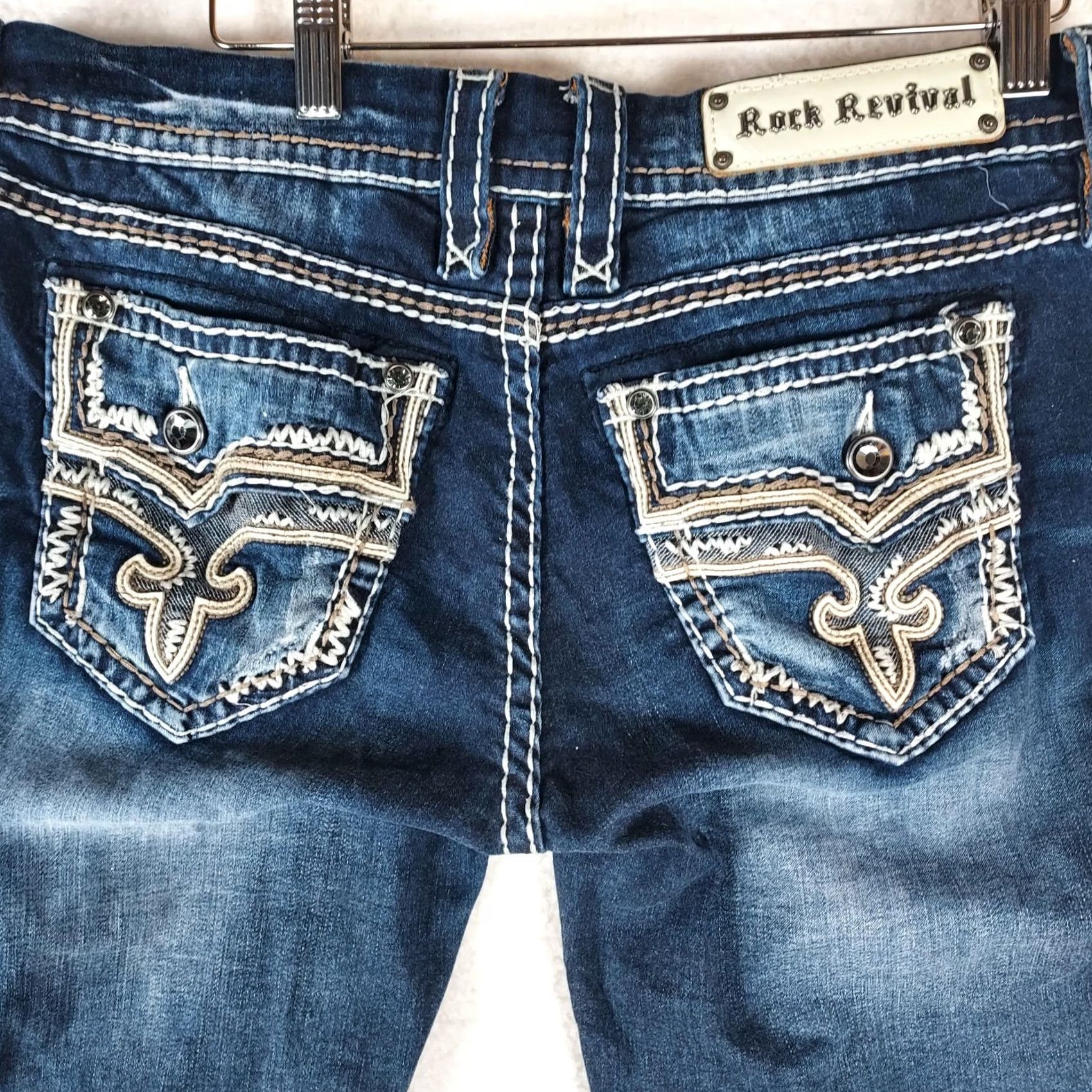 Vintage Rock Revival Janelle Straight Leg Jeans Women’s 30 Medium Wash Embroidered Blue Denim 5-Pocket Zip Regular Vintage? No (remove question) Size 30" / US 8 / IT 44 - 4 Thumbnail