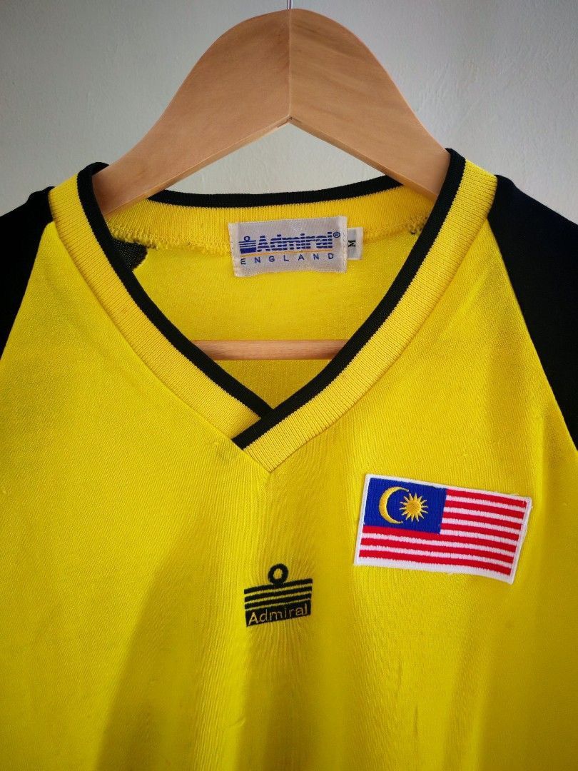 Vintage Vintage Admiral Malaysia Flag Football Jersey #15 Size US S / EU 44-46 / 1 - 3 Thumbnail