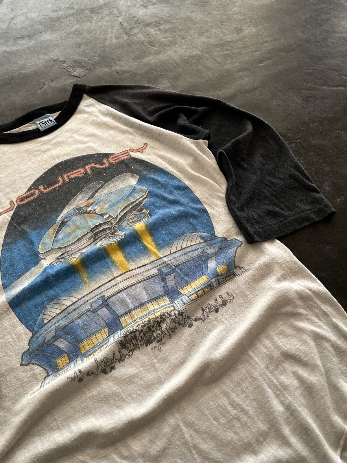 Band Tees Vintage 80s Journey Escape Tour 1982 Raglan Longsleeve Tee Size US M / EU 48-50 / 2 - 4 Thumbnail