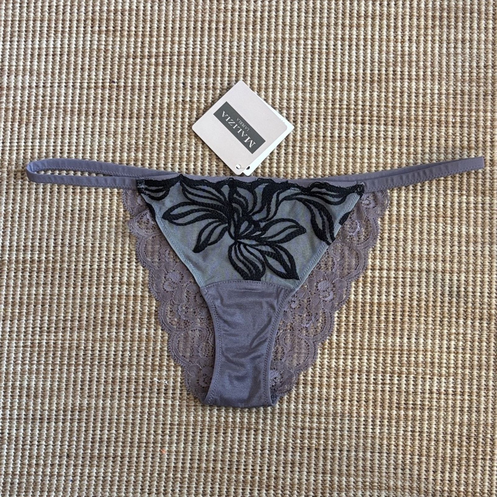 La Perla NWT Malizia by La Perla Black Gray Floral Lace Panty M or 3 Size ONE SIZE - 1 Thumbnail