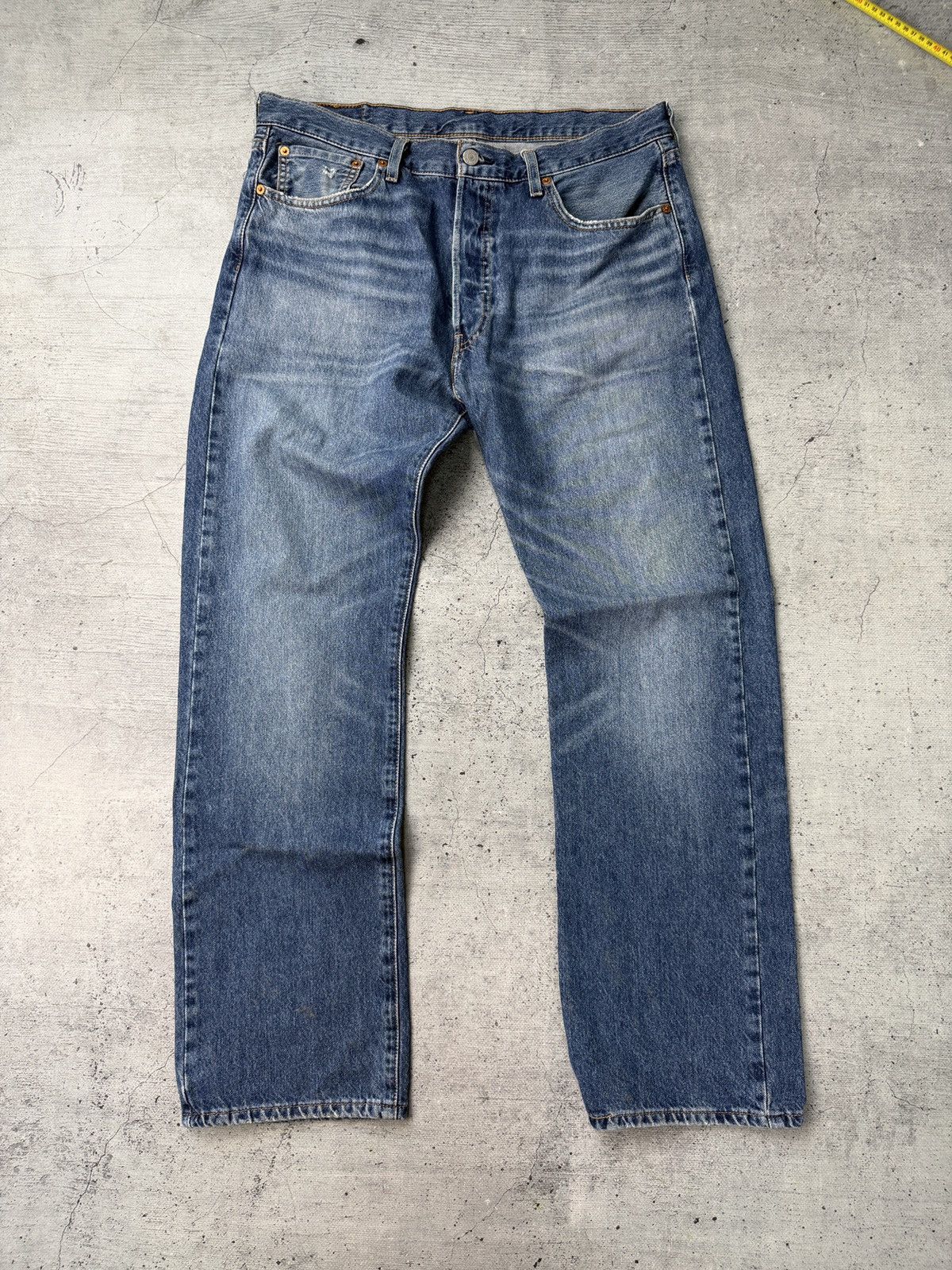 Levi's 90s Levi’s 501 Light Wash Cut Hem Jeans 34x30 Size US 34 / EU 50 - 7 Thumbnail