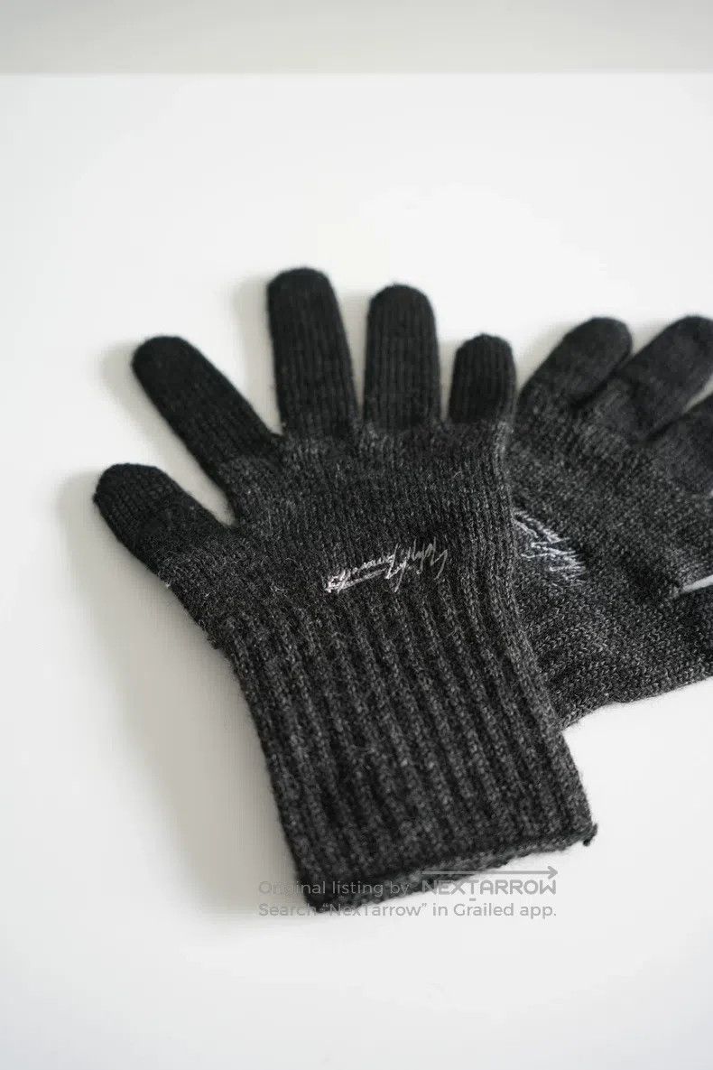 Yohji Yamamoto Yohji Yamamoto Black and Gray Signature Embroidered Gloves Size ONE SIZE - 1 Thumbnail