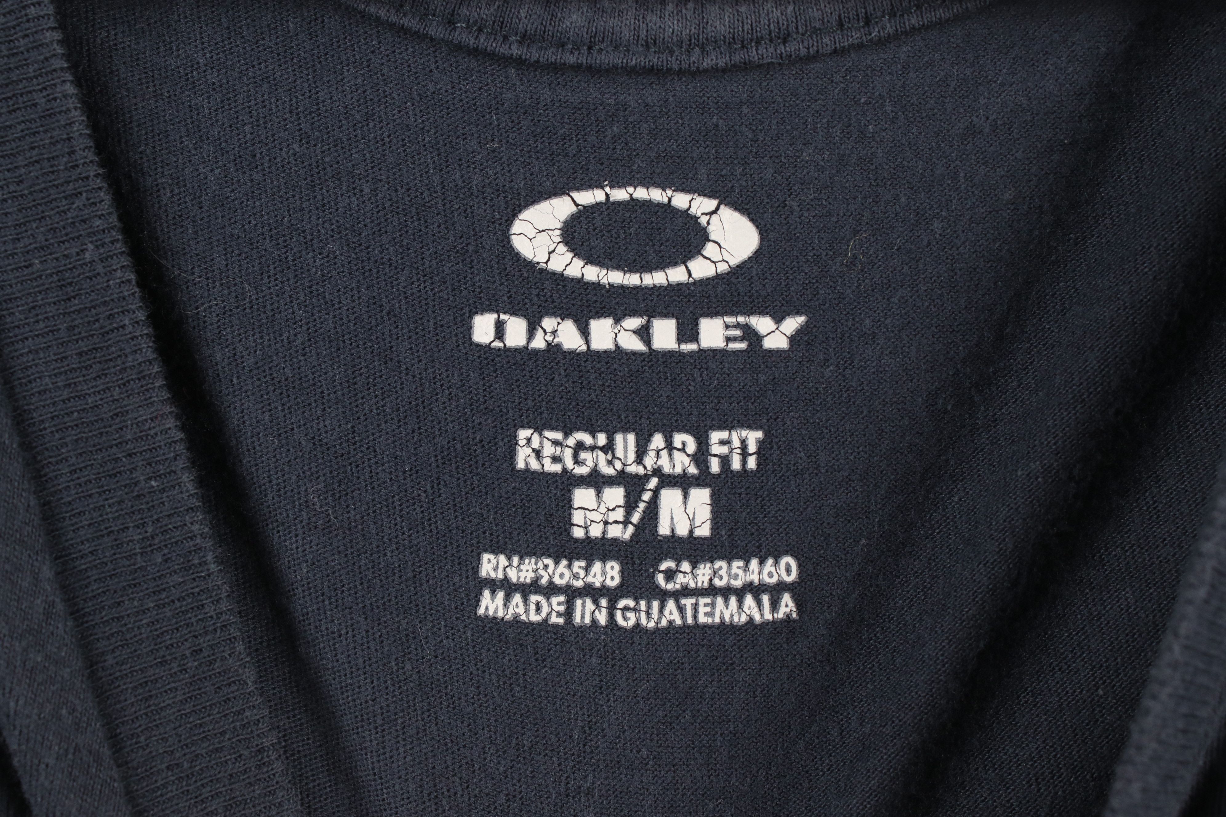 Oakley × Vintage Vintage Y2K Oakley O Logo Short Sleeve V-Neck T-Shirt Blue Size US M / EU 48-50 / 2 - 6 Thumbnail