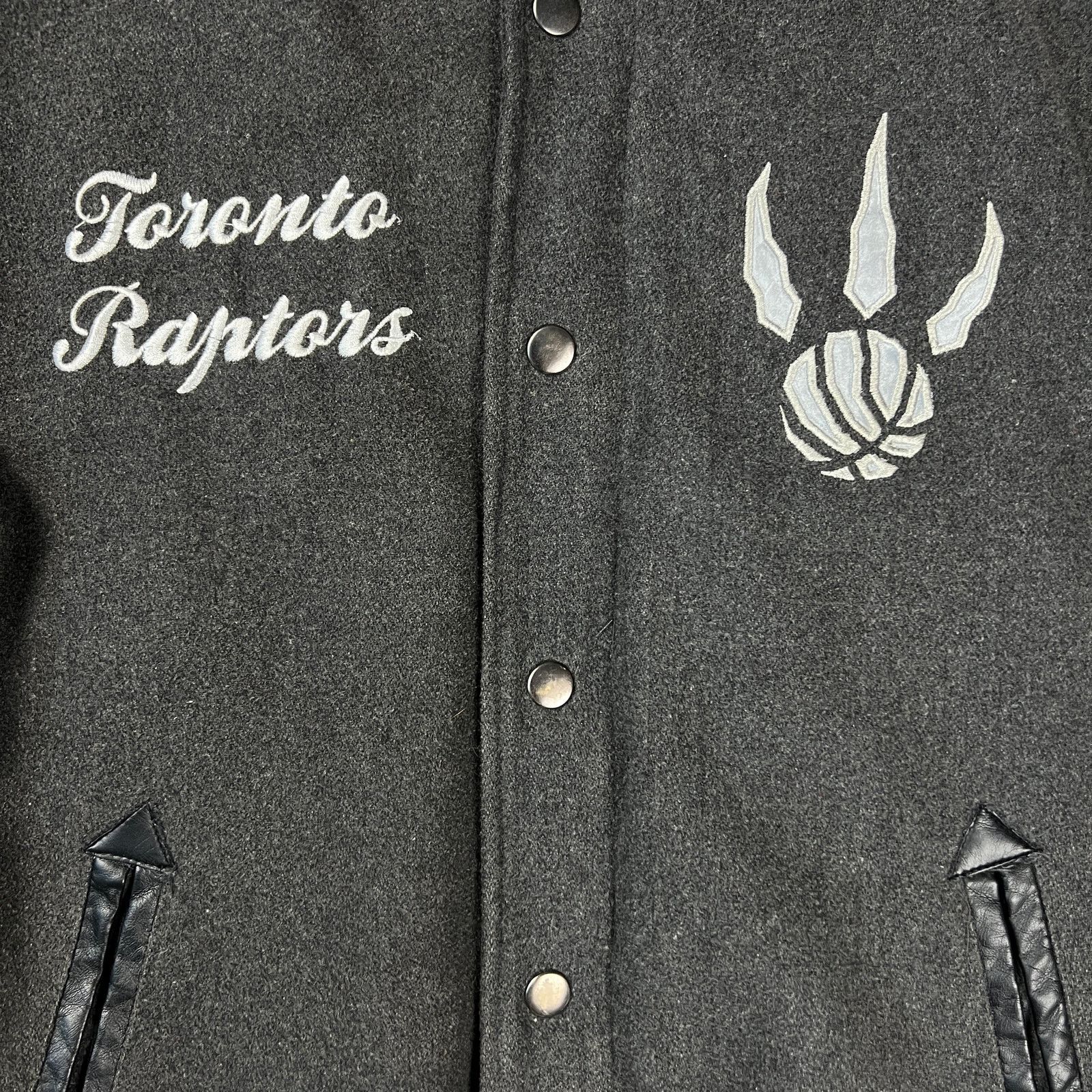 NBA × Vintage Vintage Y2K Toronto Raptors Jacket NBA Basketball Varsity Size US S / EU 44-46 / 1 - 3 Thumbnail