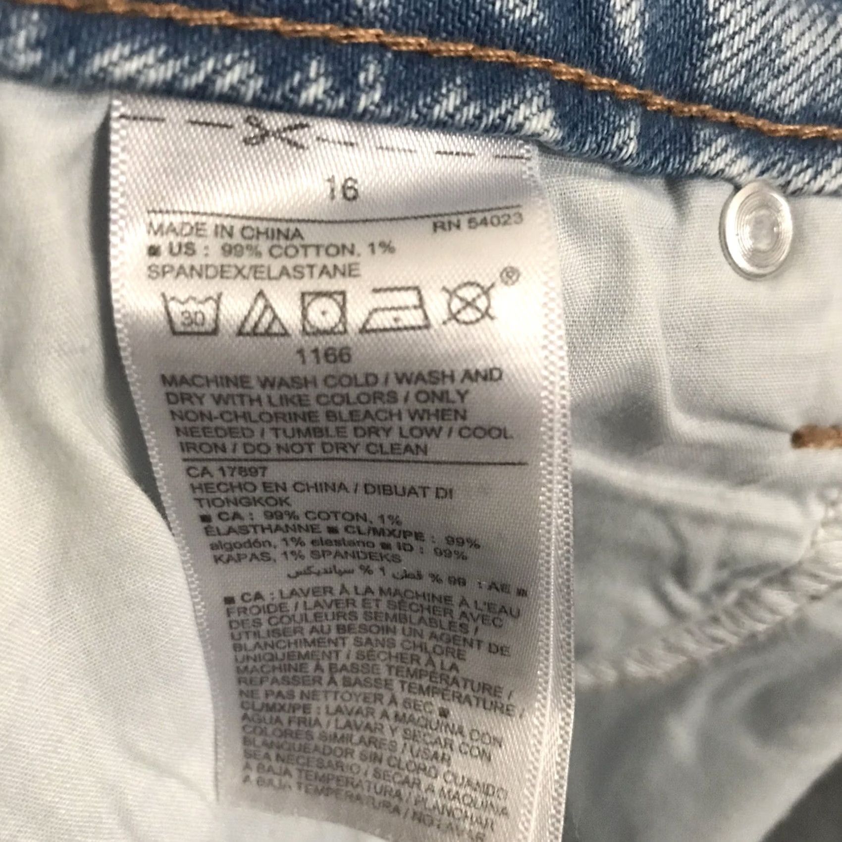 Old Navy Old Navy Jeans Womens 16 Power Straight Denim Mom Light Blue 5-Pocket High Rise Zip Button Distressed Casual 90s Womens Size 38" / US 16 / IT 52 - 6 Thumbnail