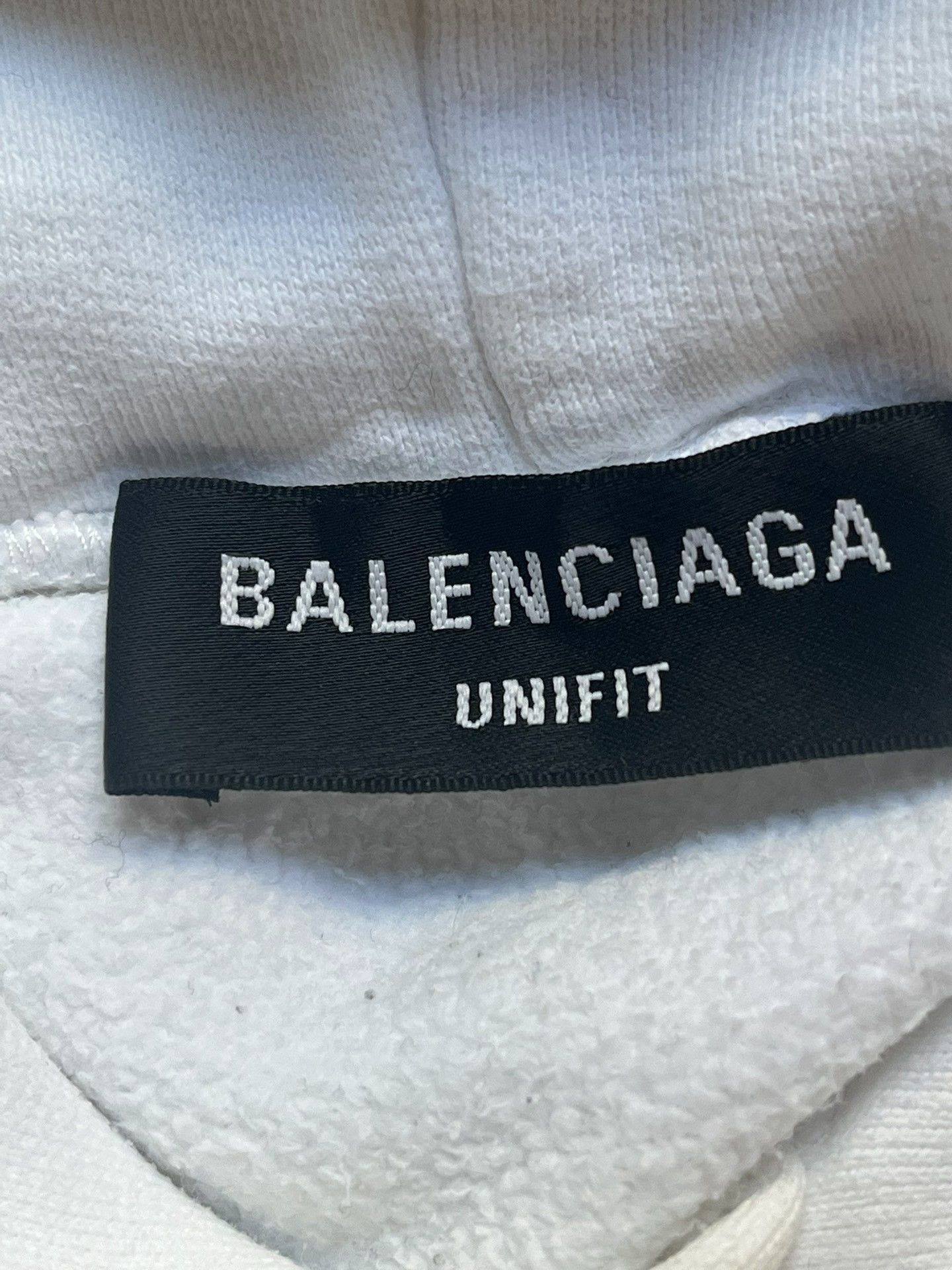 Balenciaga Balenciaga S22 White Ripped Sweatshirt with Blurred Letters Size US S / EU 44-46 / 1 - 3 Thumbnail