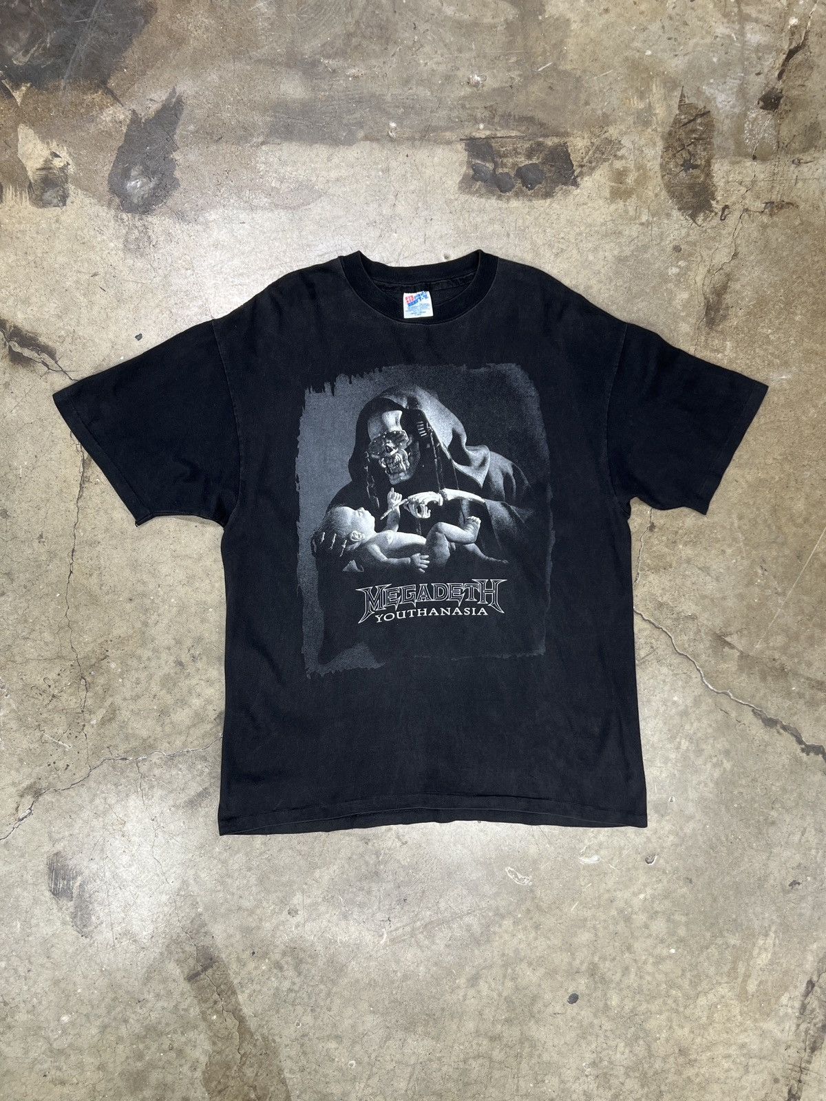 Vintage Vintage Megadeth Youthanasia Megadeth Arizona Tee XL Size US XL / EU 56 / 4 - 2 Thumbnail