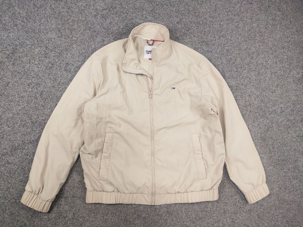 Tommy Hilfiger Tommy Hilfiger essential casual bomber Beige Zip Jacket Size US XL / EU 56 / 4 - 3 Thumbnail