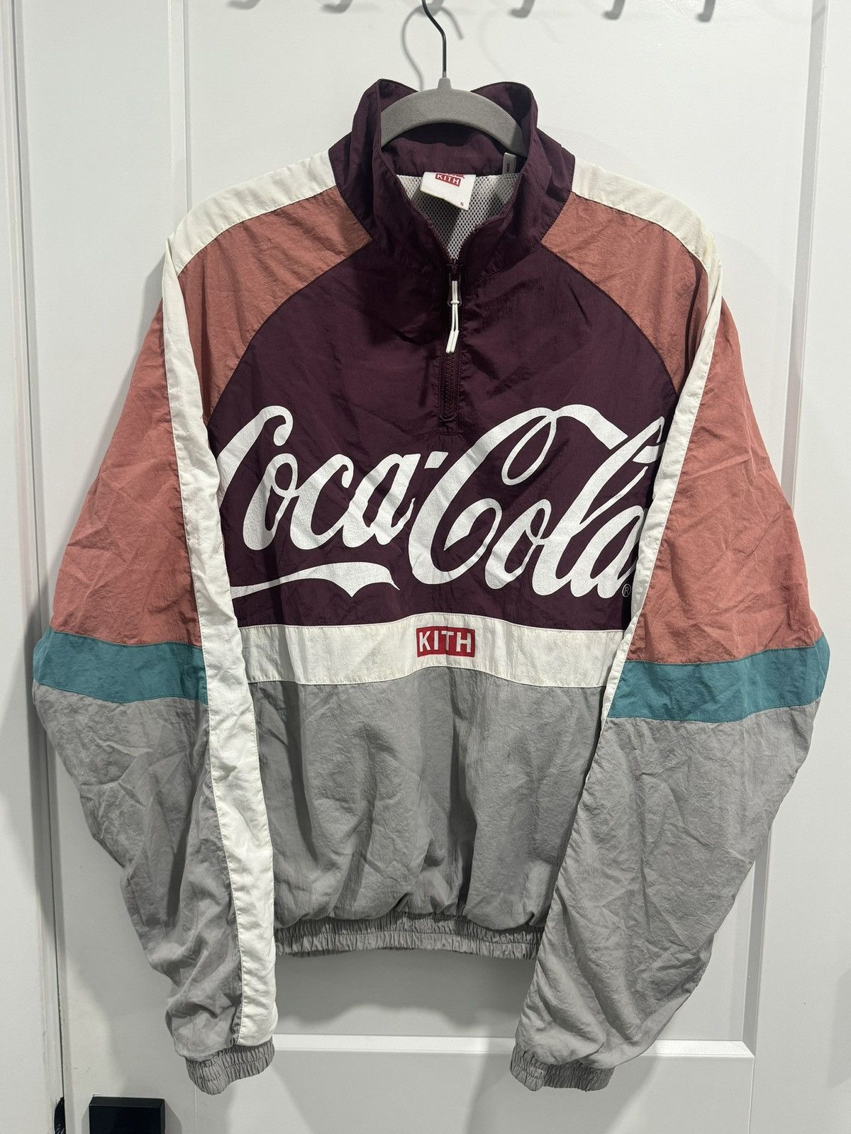 Coca Cola × Kith Quarter-Zip Nylon Windbreaker SS19 Grey Red Teal Pink Size US S / EU 44-46 / 1 - 1 Thumbnail
