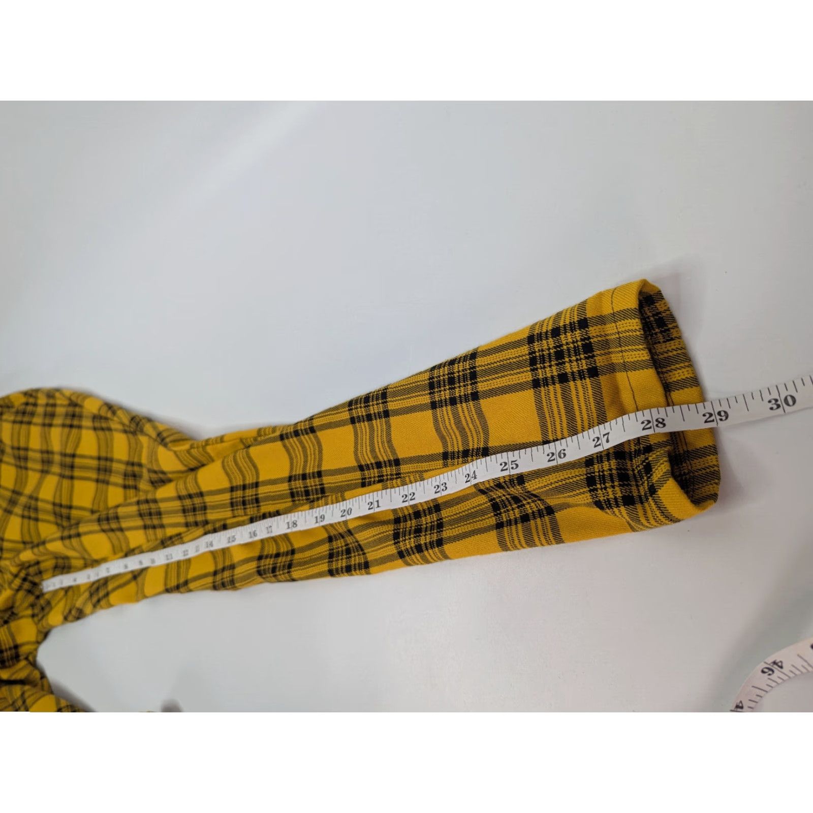 Hot Topic Hot Topic Pants Women XS Hi Rise Yellow Plaid w/ Chain Punk Goth Y2k Grunge Emo 90s Size 26" / US 2 / IT 38 - 5 Thumbnail