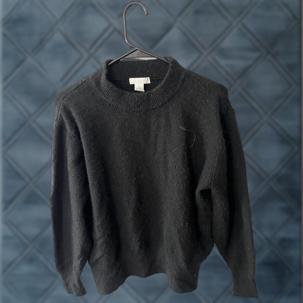 H&M H&M Womens Pullover Sweater Black Long Sleeve Crew Neck Small Acrylic Blend Shirt Womens Small Black Pullover Sweater 90s? Size S / US 4 / IT 40 - 1 Thumbnail