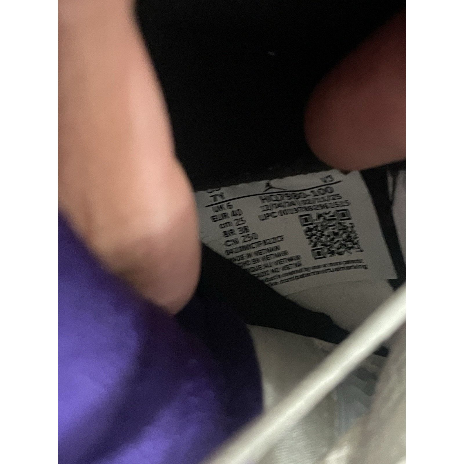 Jordan Brand Size 7y- Air Jordan 5 Retro Grape 2025 GS Fresh Prince Of Be Size US 7 / IT 37 - 6 Thumbnail