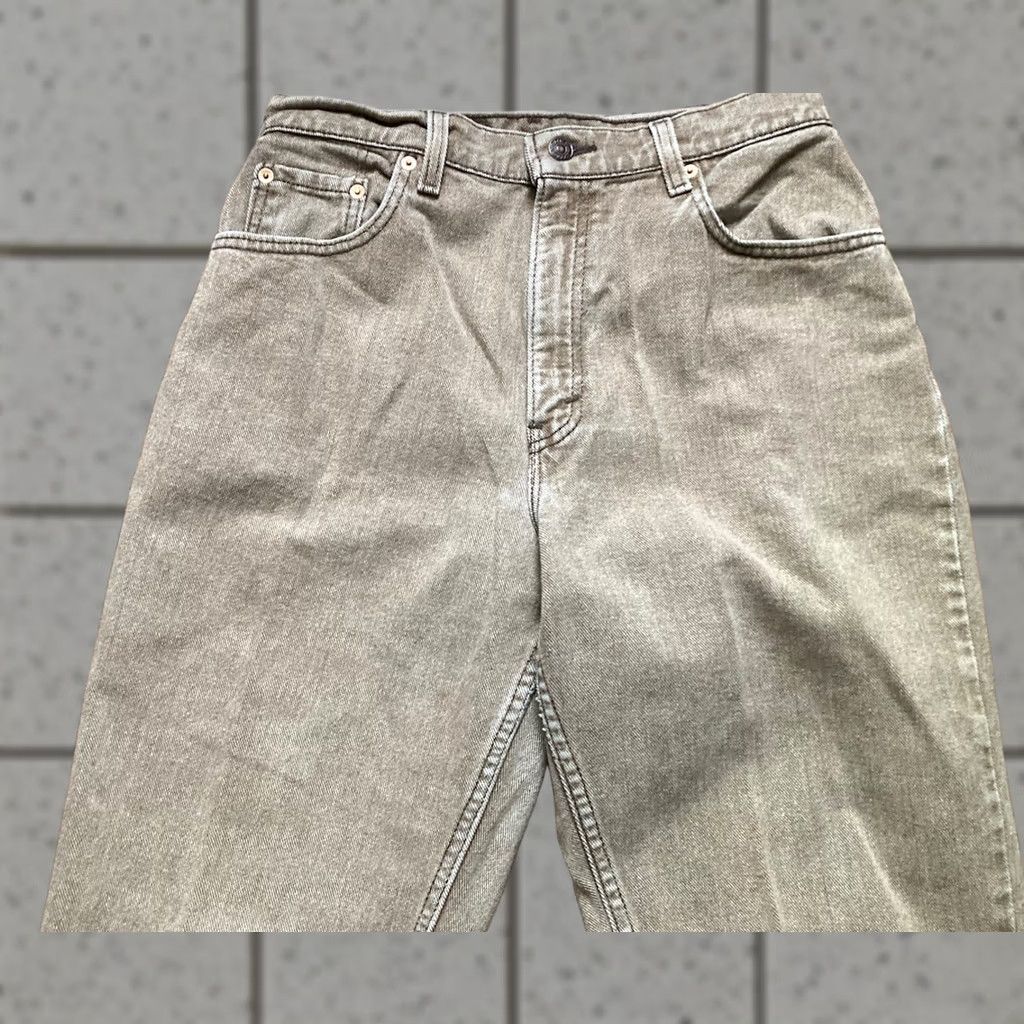 Levi's VINTAGE Levis 551 Jeans Womens 10 M 28x30 Beige Denim Tapered USA Made 90s Vtg 1993 Size 32" / US 10 / IT 46 - 1 Thumbnail